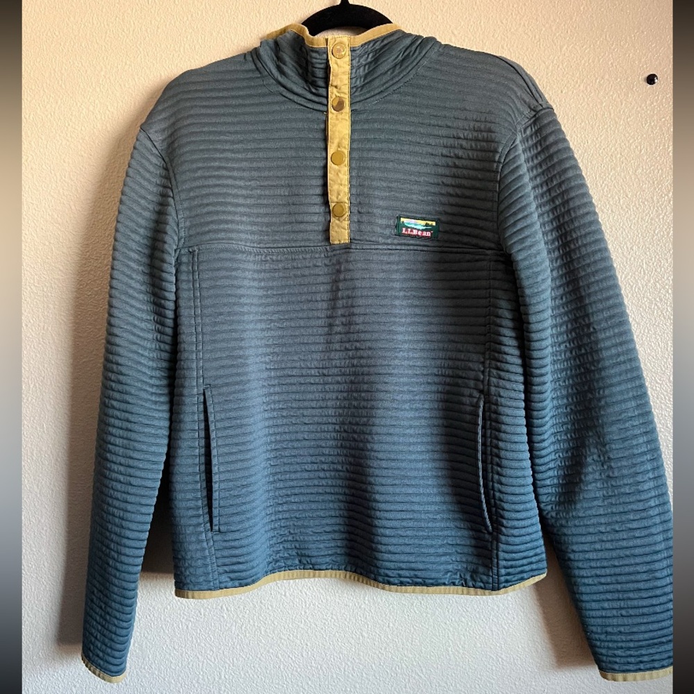 L.L. Bean Mens Medium Sweater Airlight Knit Pullover Size M Regular